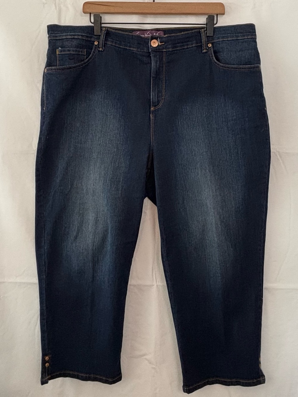 Gloria Vanderbilt Dark Wash Amanda Cropped Jeans Size 18W